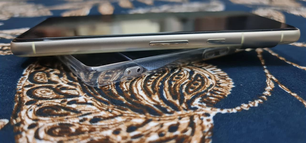 Google Pixel 7 4