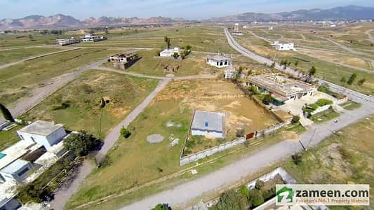 Plot For Sale 2 Kanal (40 Marla) In C-18