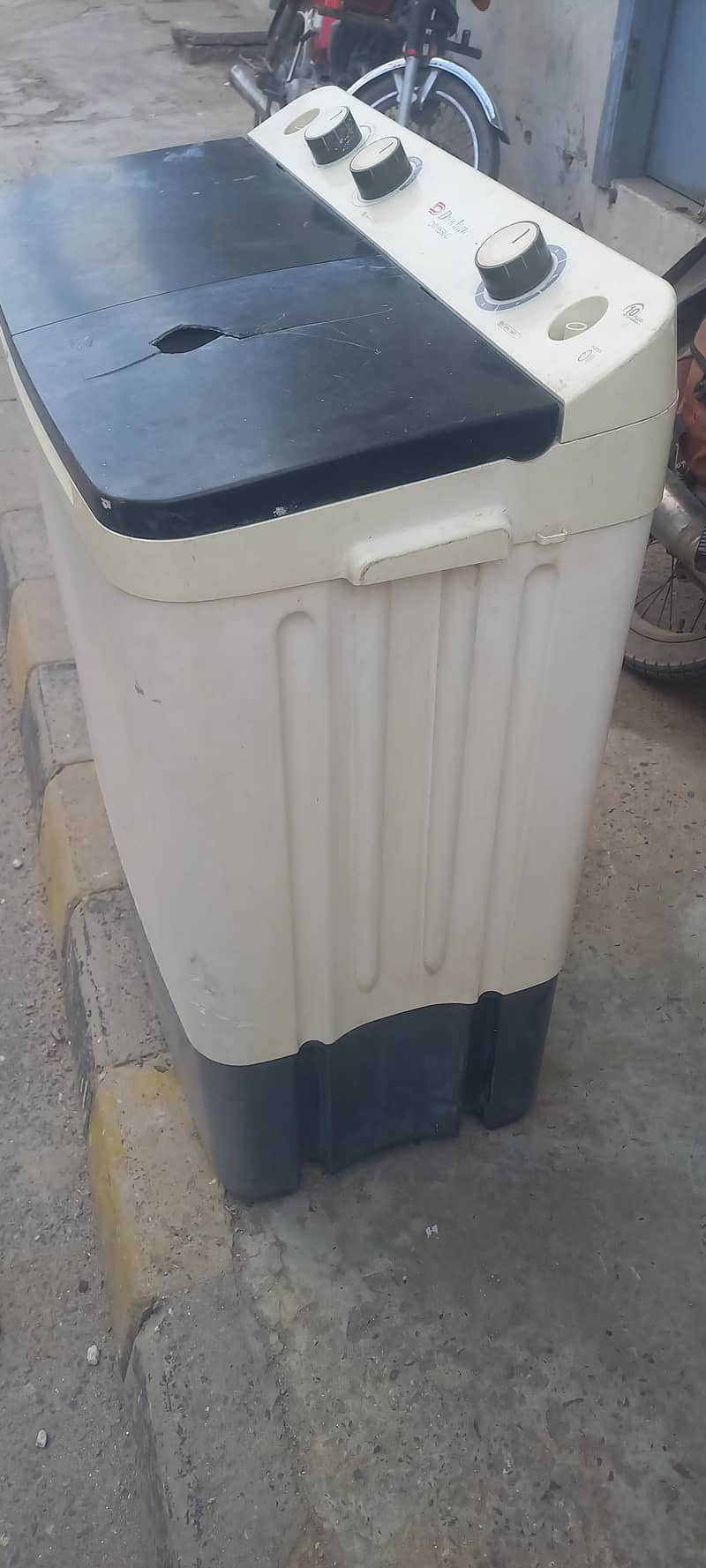 Dawlance washing machine 1