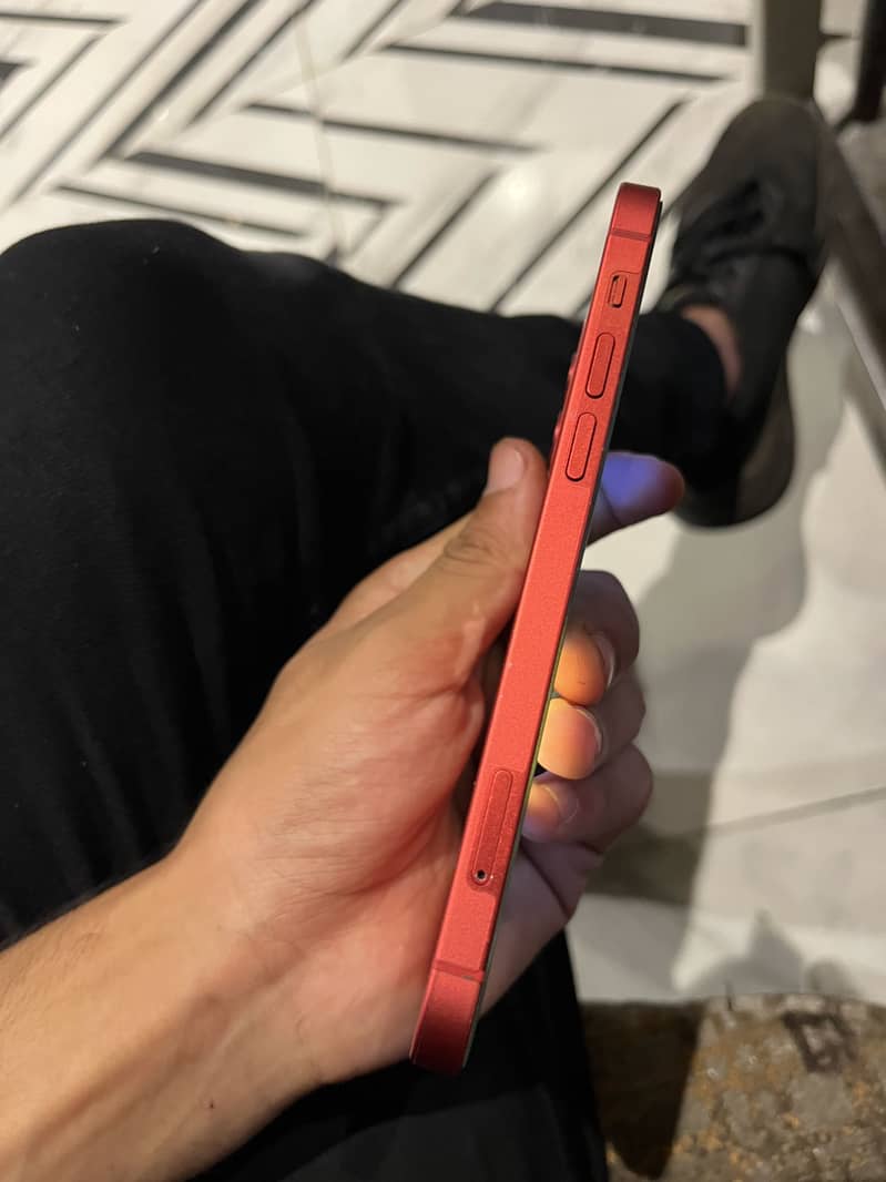 Apple iPhone 12 1