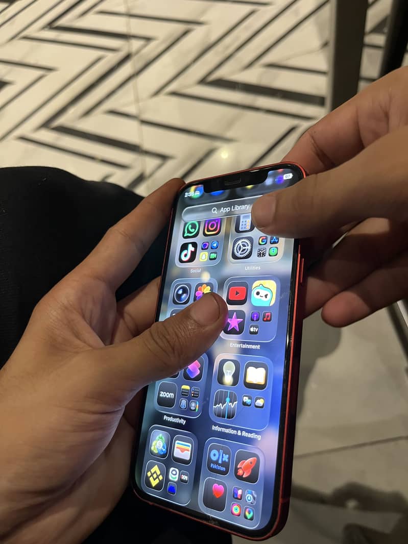 Apple iPhone 12 2