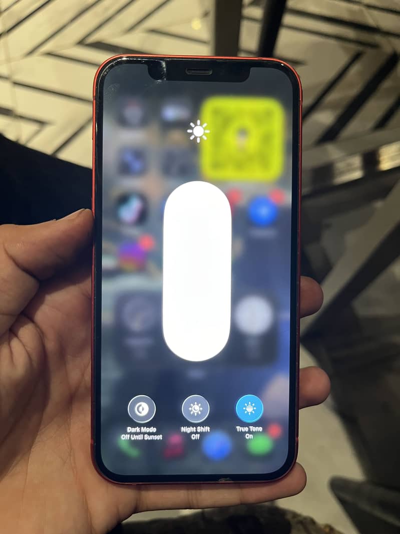 Apple iPhone 12 4