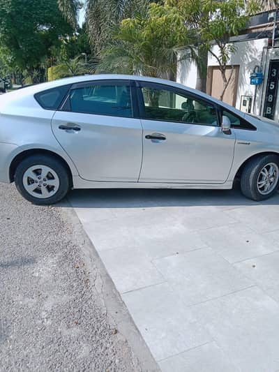 Toyota Prius 2011