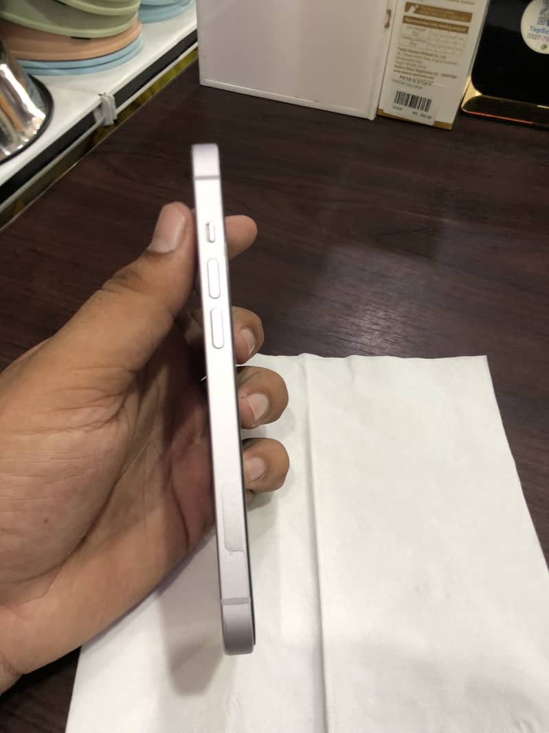 Apple iPhone 14 2