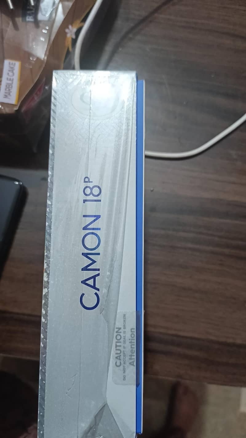 Tecno Camon 18P 4