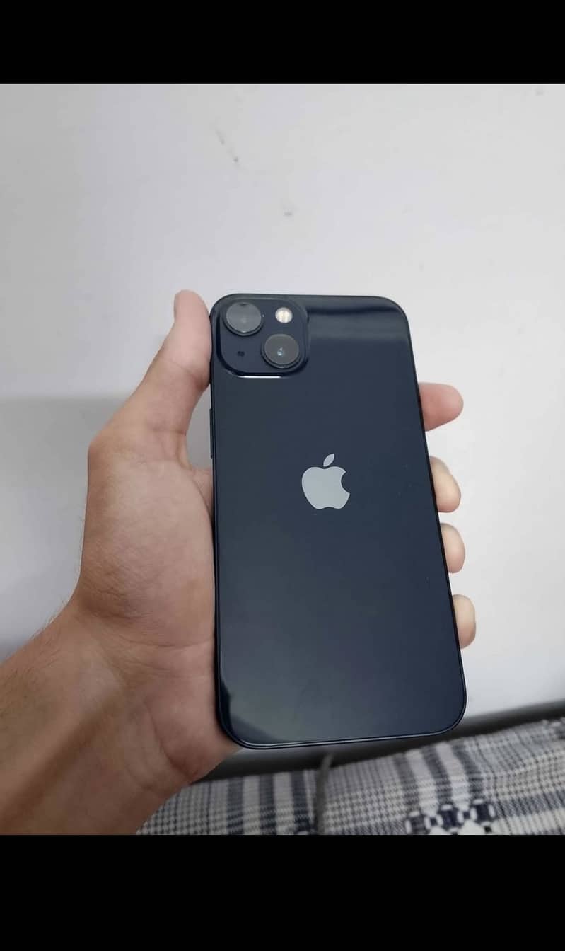 Apple iPhone 13 3
