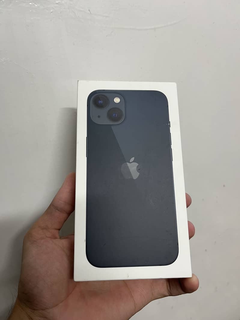Apple iPhone 13 5