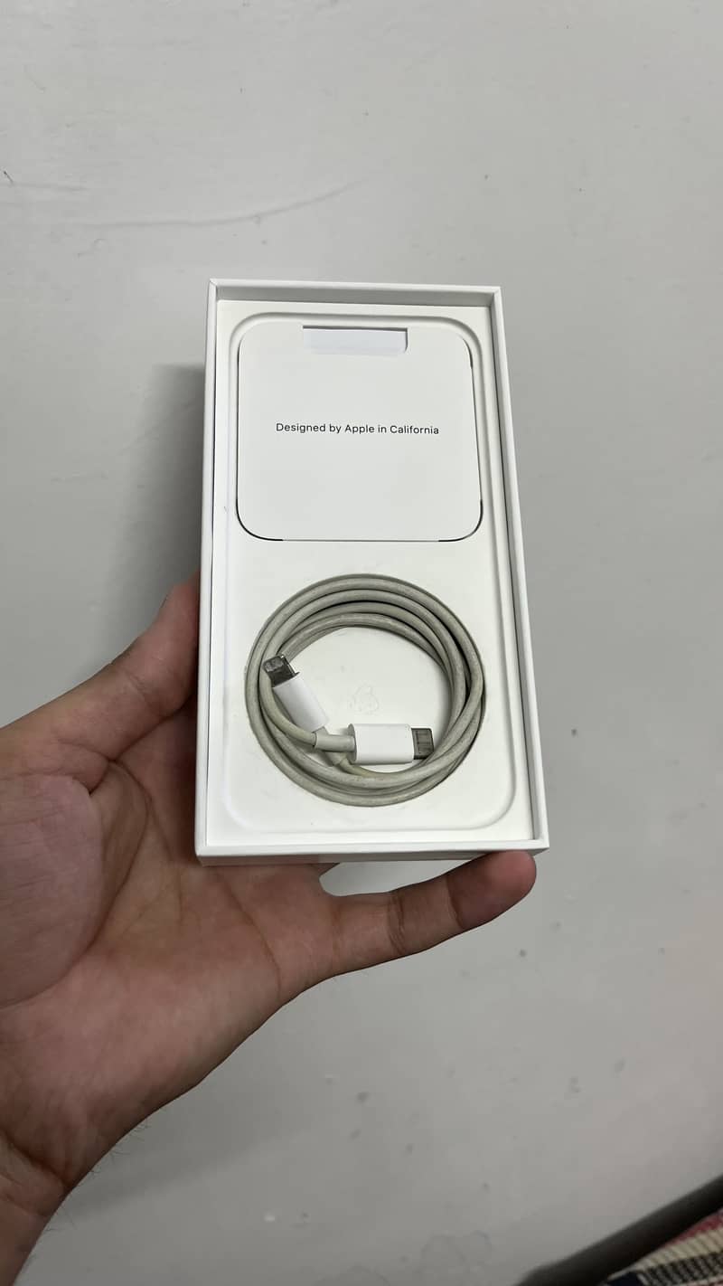 Apple iPhone 13 10