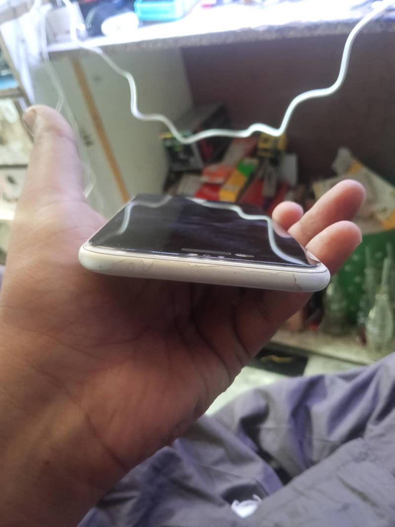 Apple iPhone 7 Plus 4