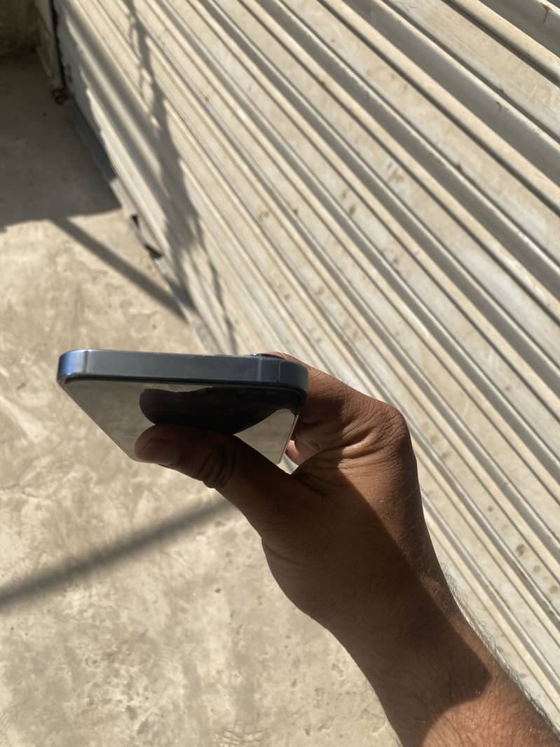 Apple iPhone 13 Pro 5