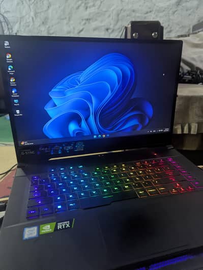 GAMING LAPTOP