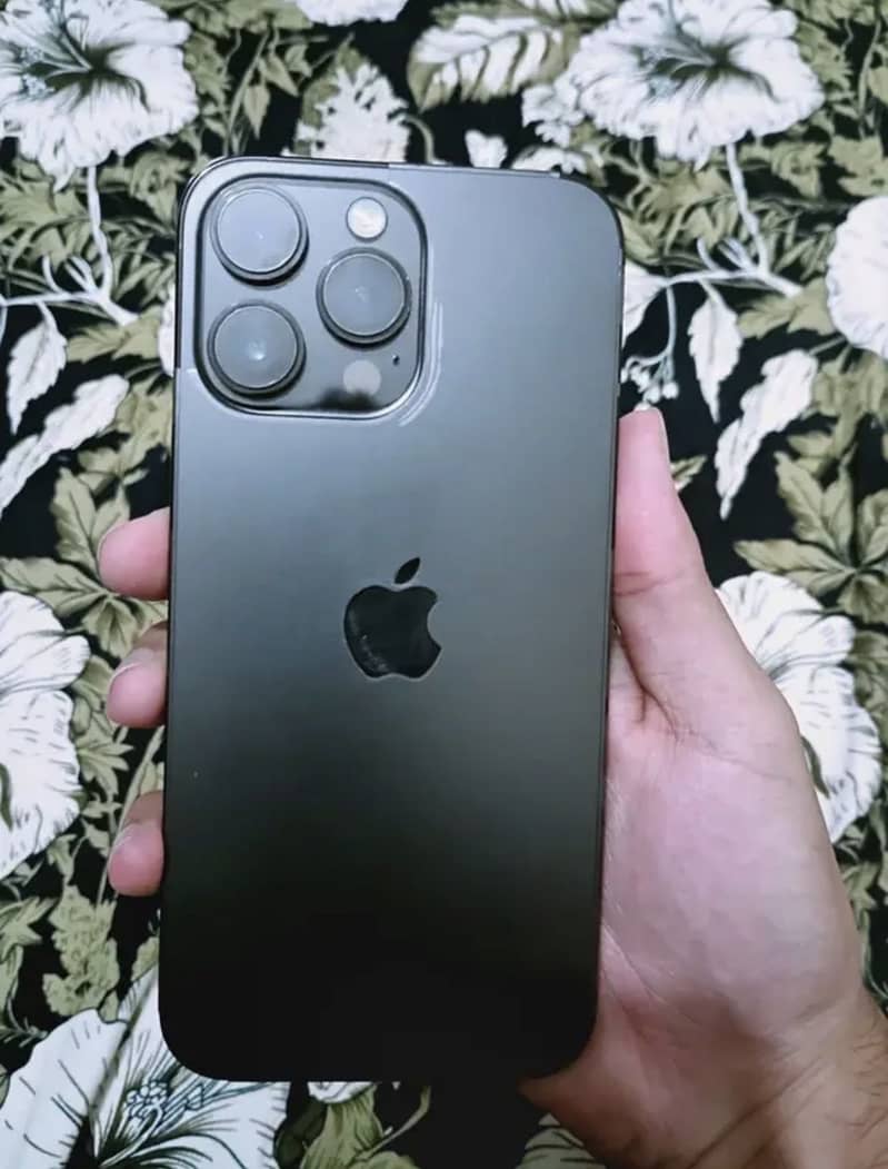 Apple iPhone 14 Pro Max 0
