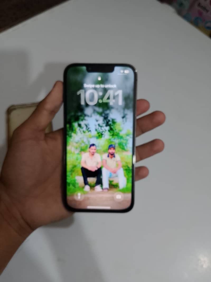 Apple iPhone 13 Pro 1