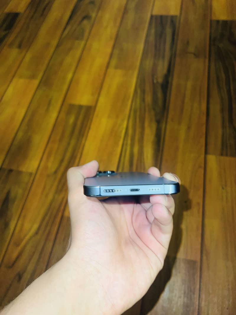 Apple iPhone 13 Pro Max 5