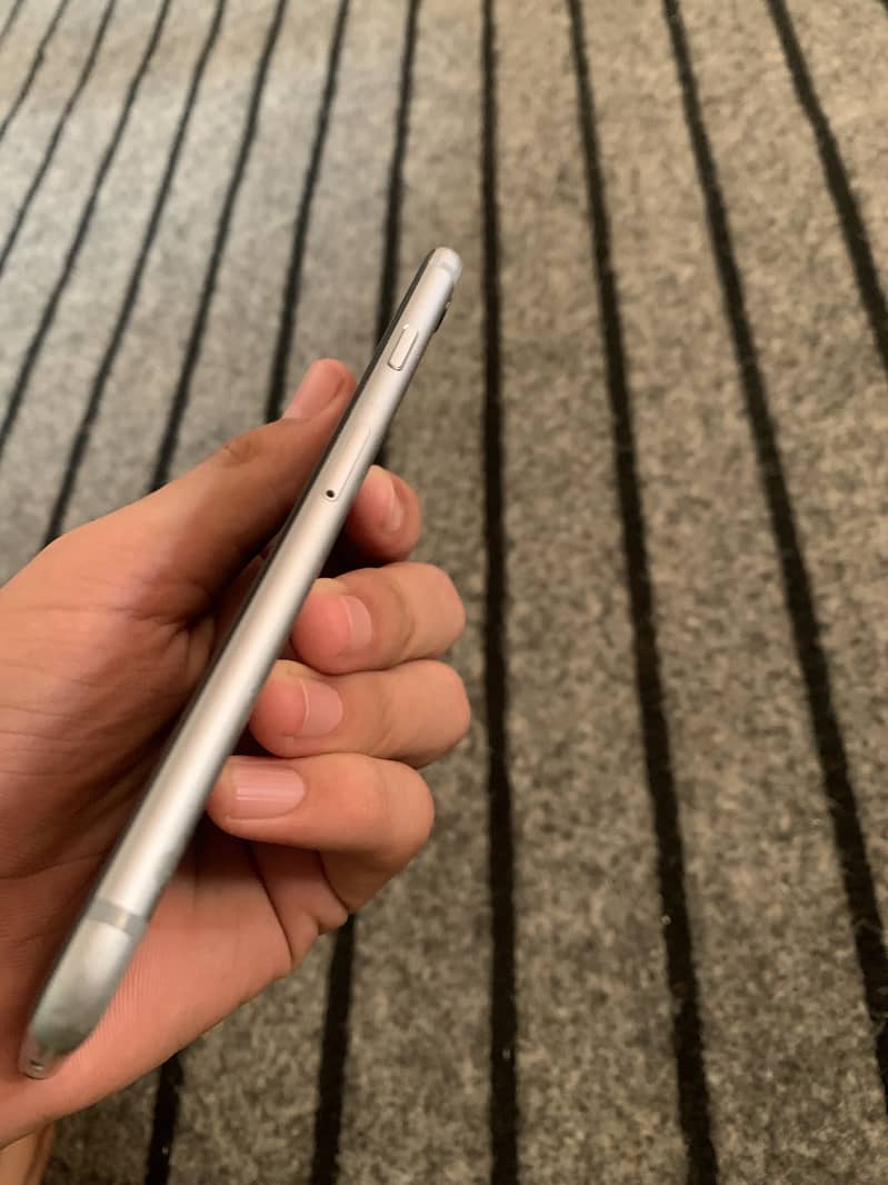 Apple iPhone 6 1