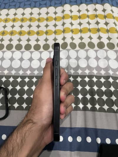Apple iPhone 16 Pro