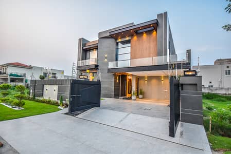 10 MARLA BEAUTIFUL HOUSE FOR SALE