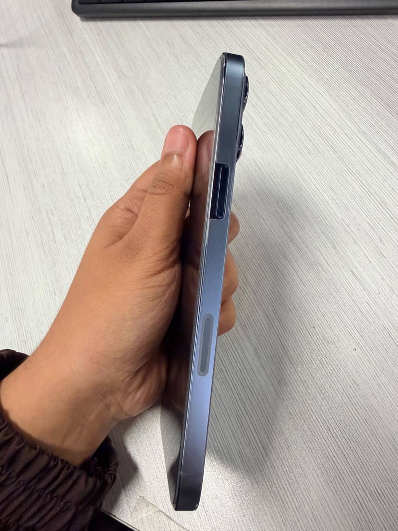 Apple iPhone 13 Pro Max 6