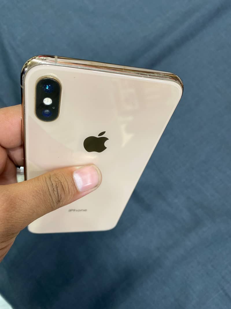 Apple iPhone XS Max 6