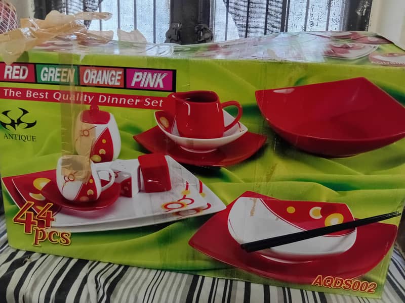44 piece dinner set 0
