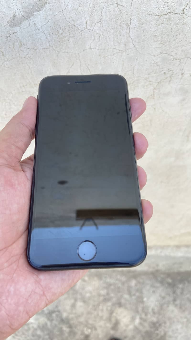 Apple iPhone SE 3