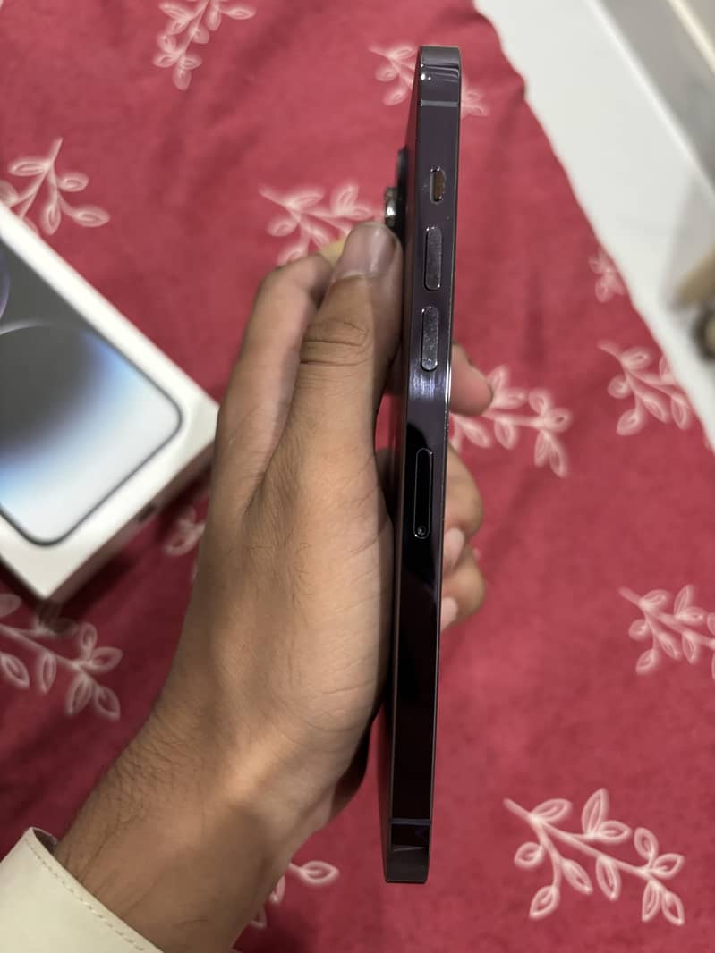 Apple iPhone 14 Pro Max 4