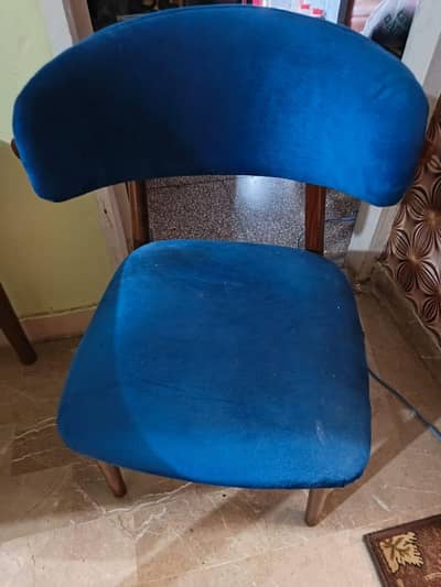 4 dining Chairs Blue colour