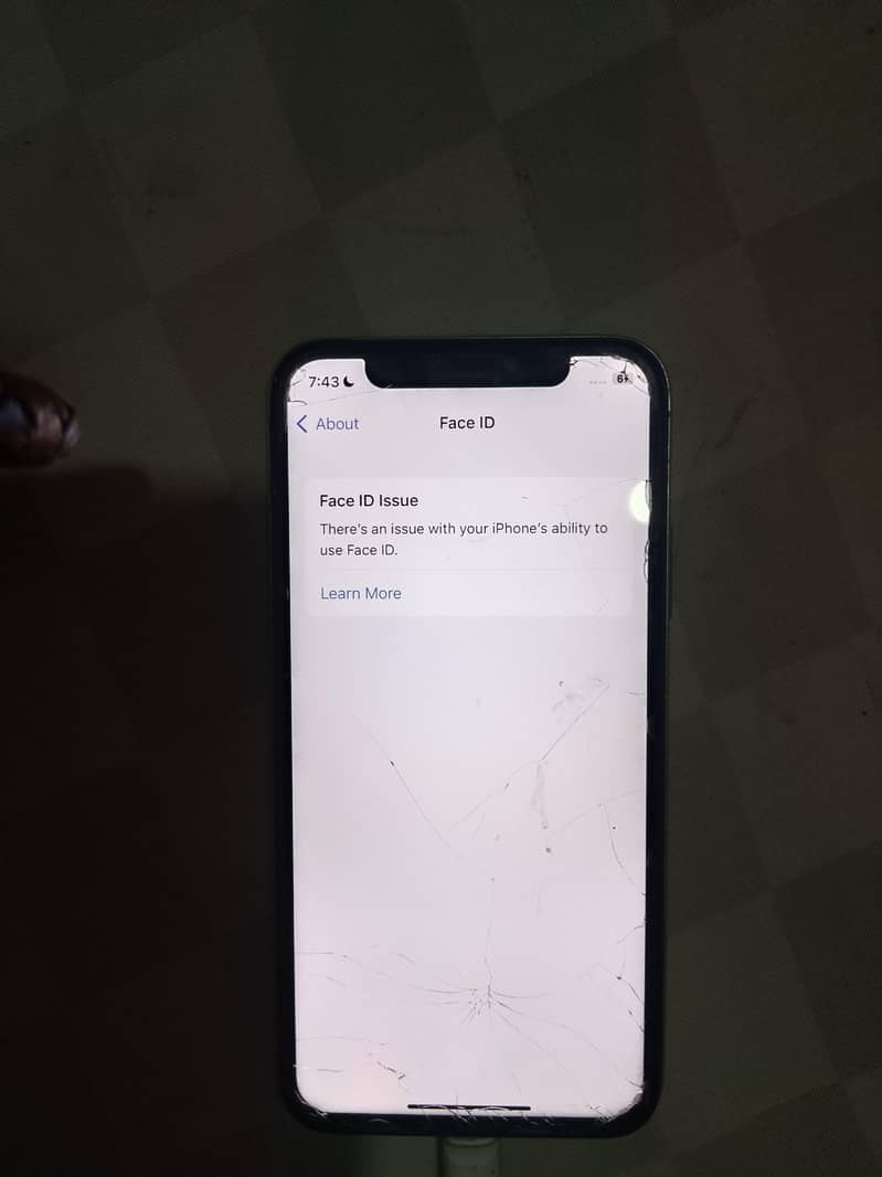 Apple iPhone X 0