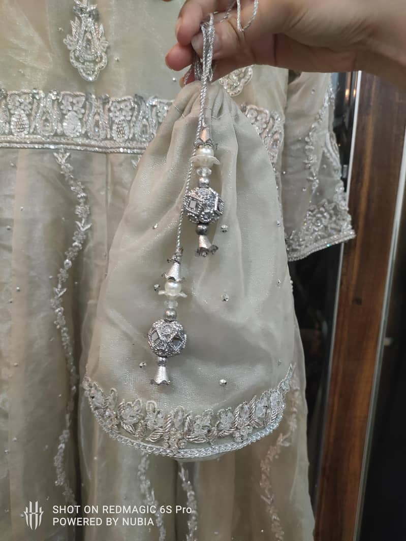 Bridge Walima Maxi Condition 10/10 8