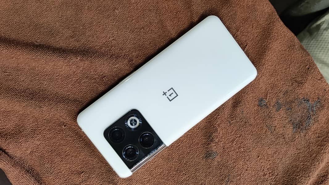 One Plus 10 Pro 0