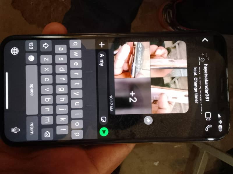 Apple iPhone Xs 4