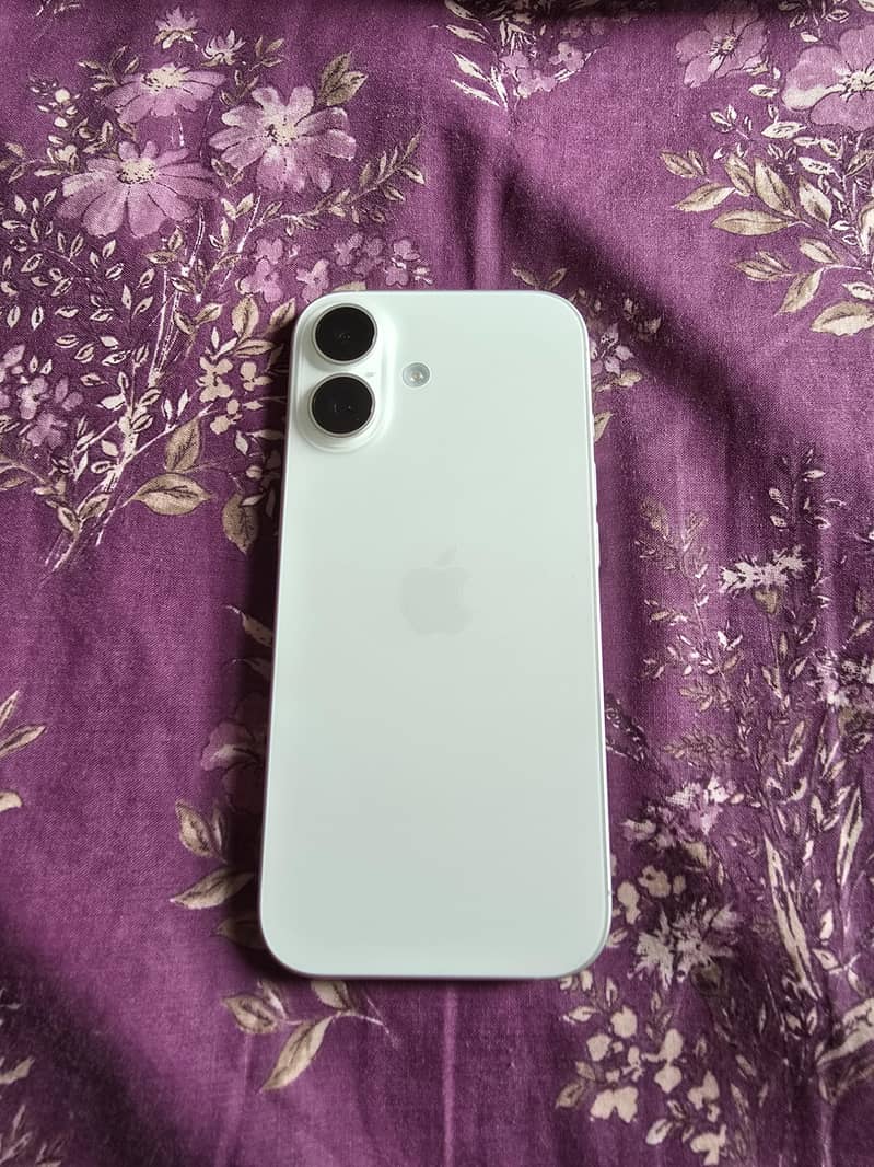 Apple iPhone 17 4