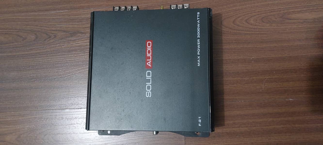 SOLID AUDIO 2 Channel Amplifier 0