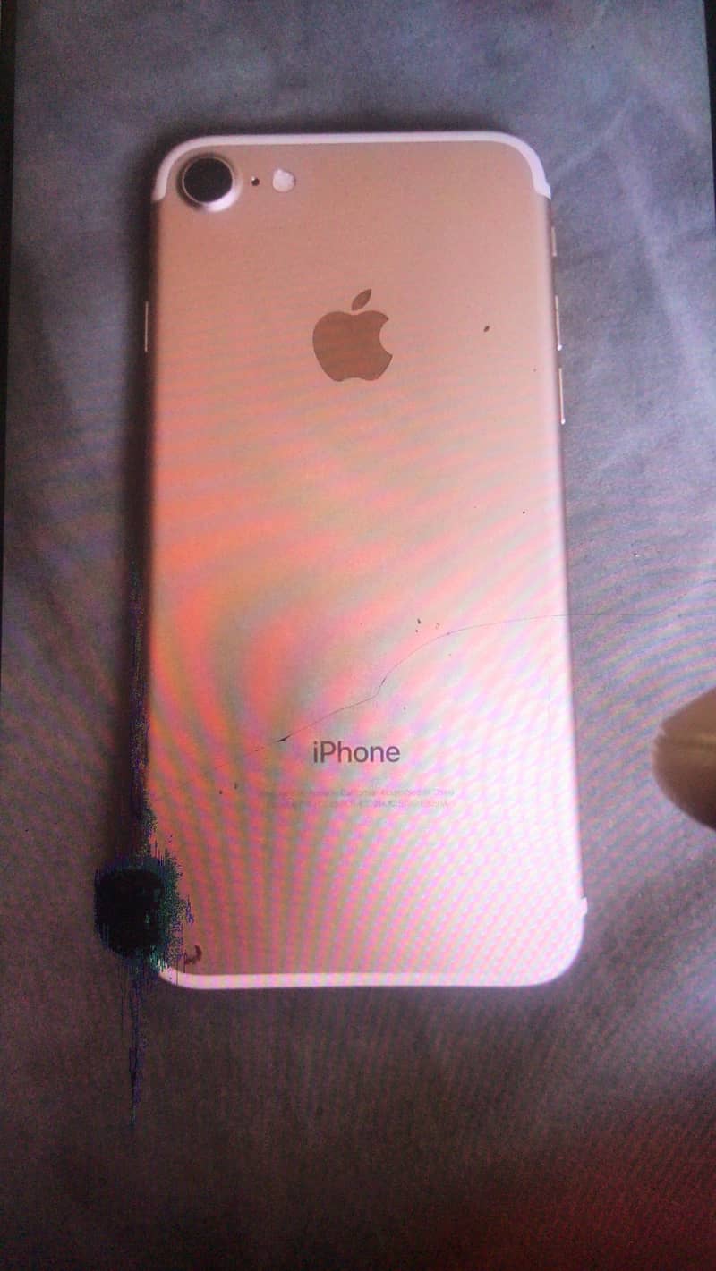 Apple iPhone 7 0