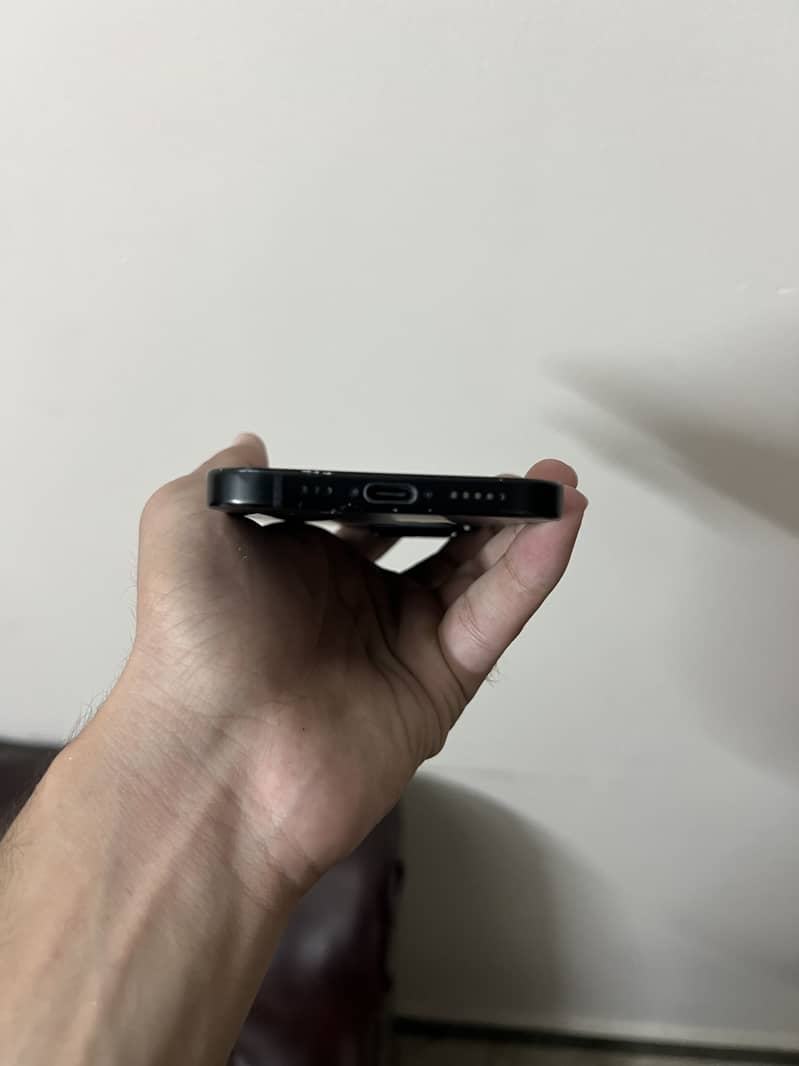 Iphone 15 jv 4