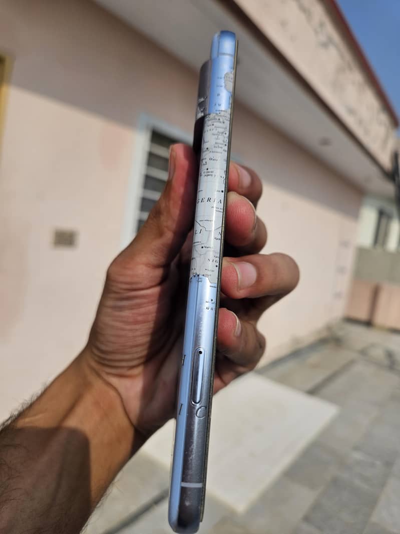 Google Pixel 8 Pro 2