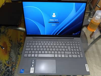 Lenovo Ideapad 5 82 FG | I7 11TH | 16 GB ram | 256 SSD | 15" FHD IPS