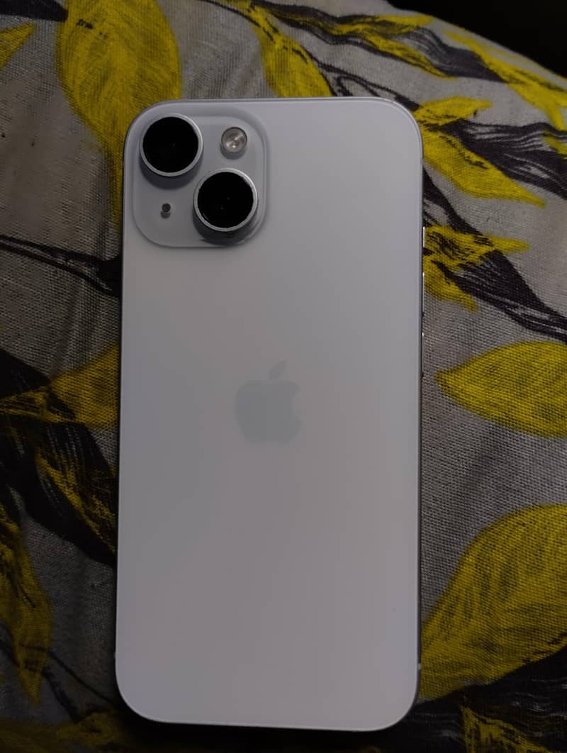 Apple iPhone 15 2