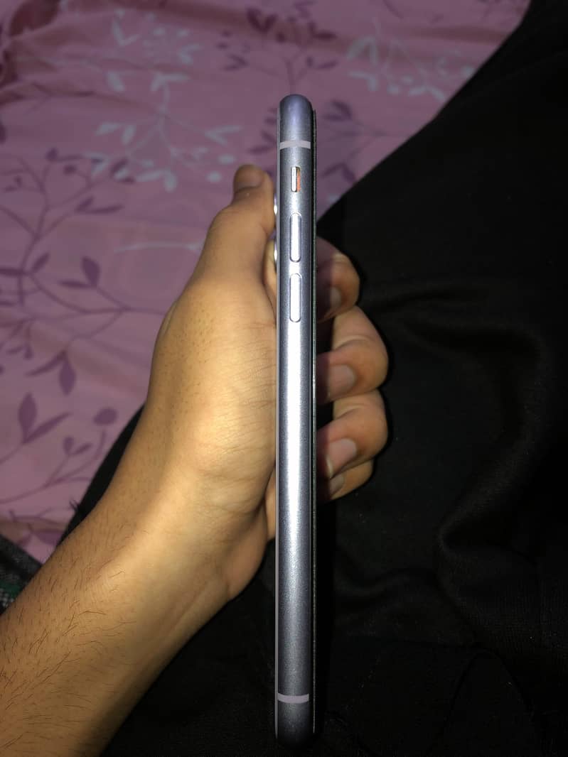 Apple iPhone 11 2