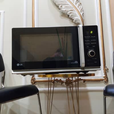 LG Jambo Large Size Macro wave wid display microwave oven - micro wave
