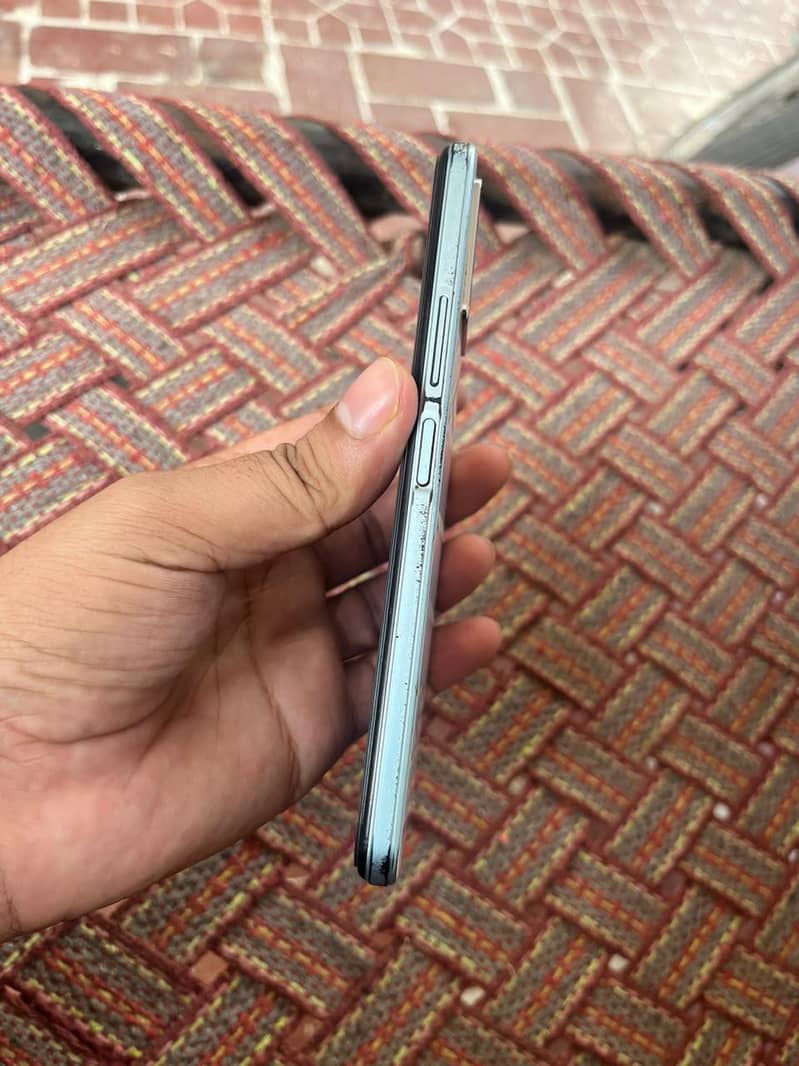Vivo Y21 3