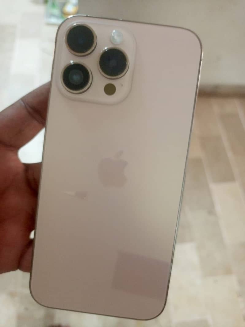 Apple iPhone 14 Pro Max 2