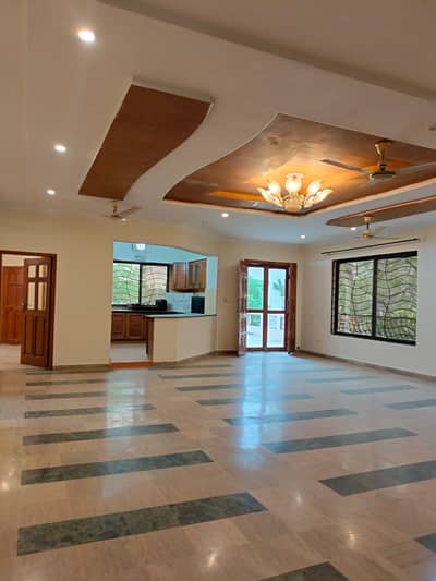 3 Bed Upper Portion Available For Rent In E-11