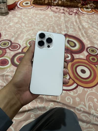 Apple iPhone 14 Pro jv