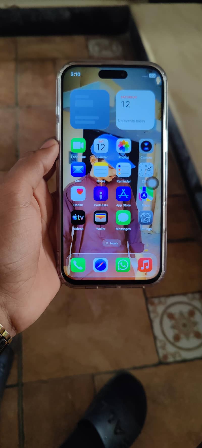 Apple iPhone 16 Pro Max 1