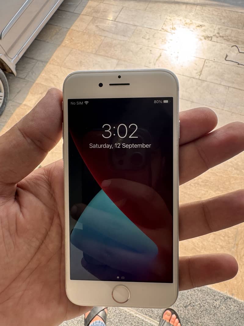 Apple iPhone 8 0