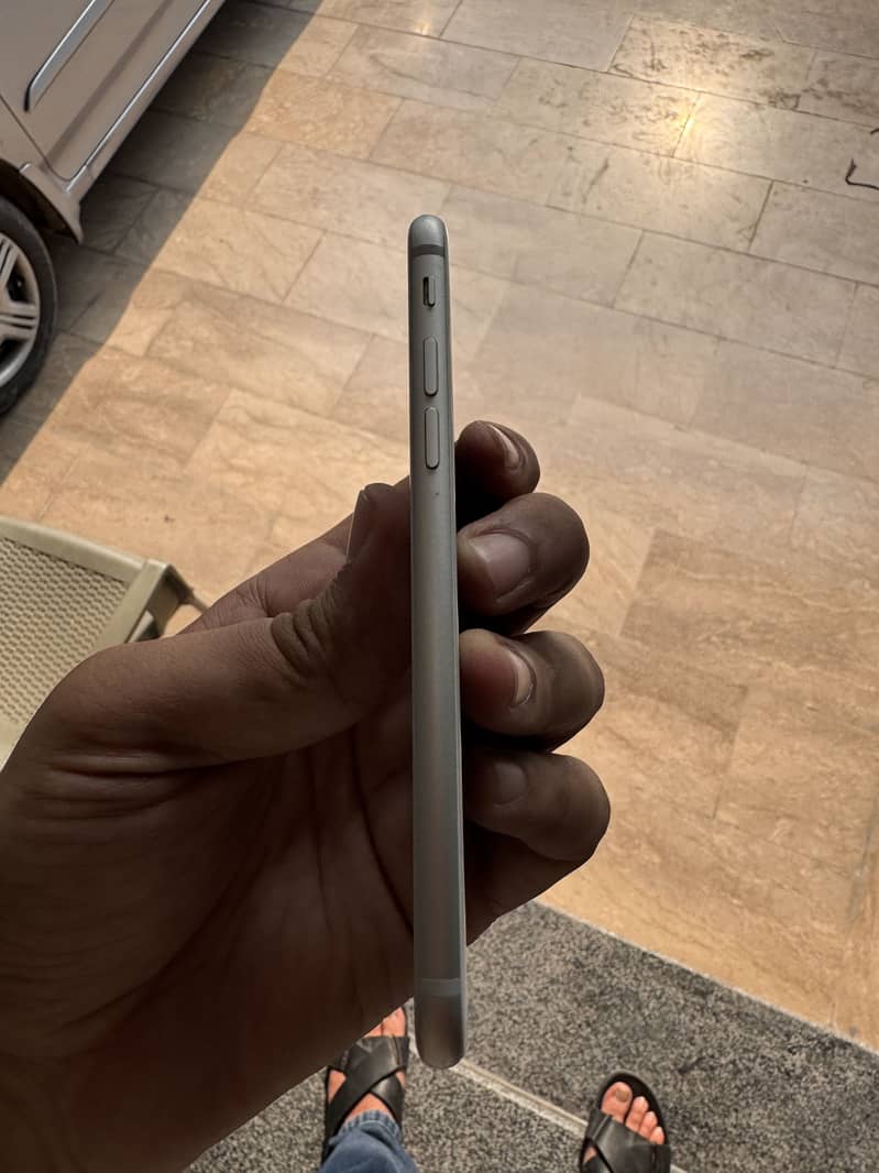 Apple iPhone 8 2
