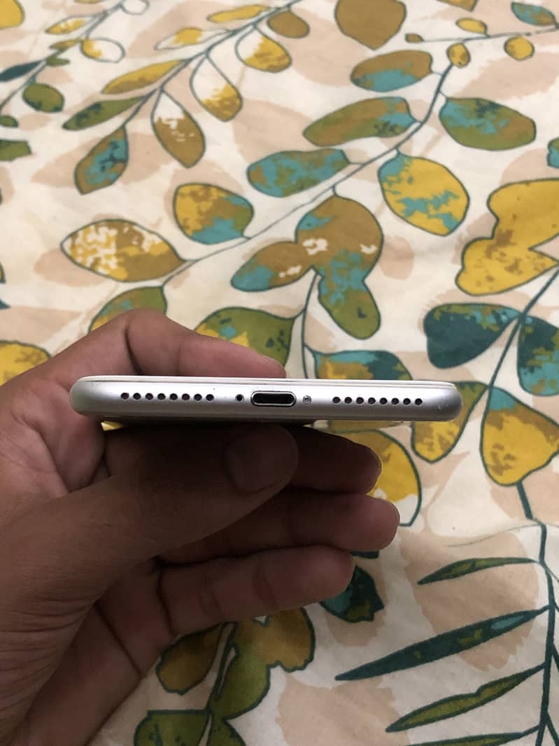 Ip 7plus (256) gb 3