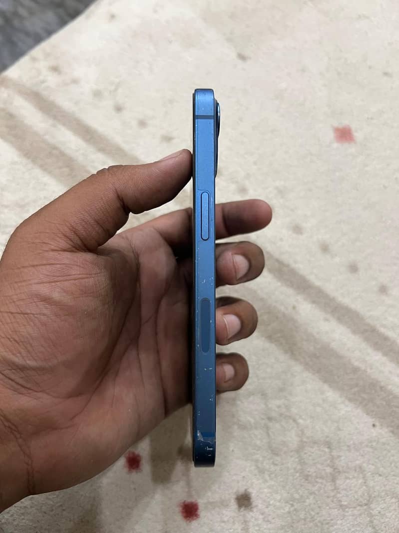 Apple iPhone 13 1