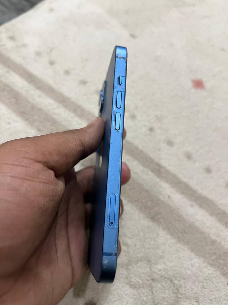 Apple iPhone 13 3
